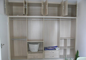 買衣柜，定制衣柜，有個(gè)黃金比例你可知道？