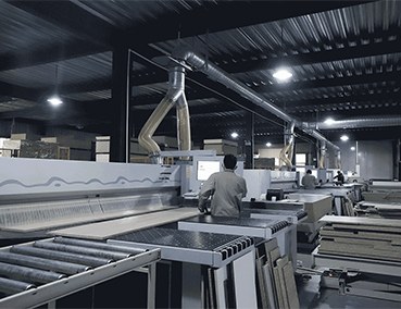 臨近年關(guān)|天寒地凍，易高車間熱火朝天