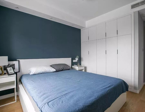 臥室定制衣柜，你知道應(yīng)該怎么選擇嗎？