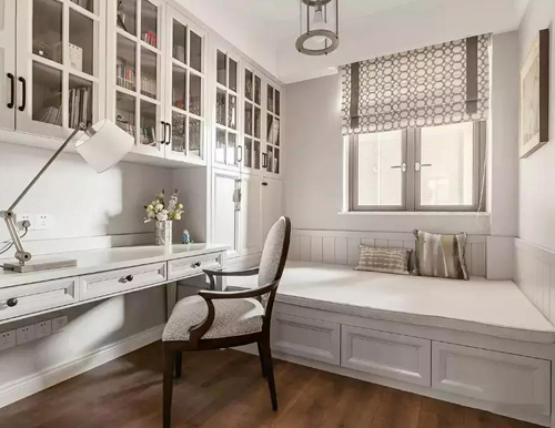 臥室小應(yīng)該怎么裝修，定制一個(gè)榻榻米怎么樣？