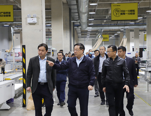  安徽省經(jīng)信廳黨組書(shū)記、廳長(zhǎng)牛弩韜蒞臨我司調(diào)研指導(dǎo)！