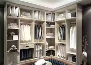 定制衣柜價(jià)格高的原因在哪？