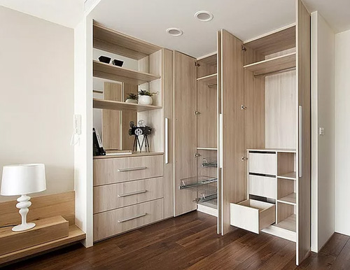  婚房定制衣柜要注意什么？婚房衣柜怎么布局好？