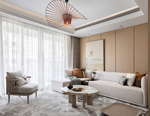  開全屋定制家居店是否需要每季度翻新樣品？