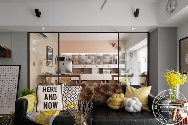 小戶型選擇簡約風(fēng)，鄰居看了都羨慕不已