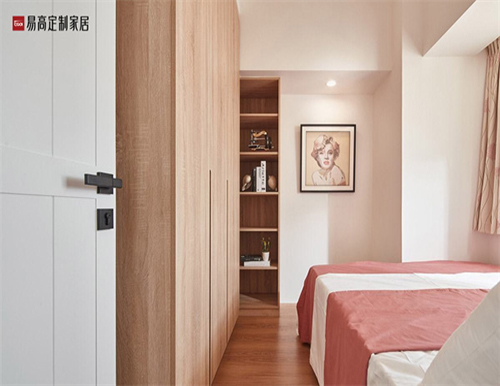 定制衣柜的優(yōu)勢(shì)有哪些？